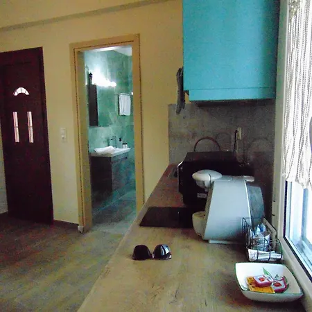 Sea View, Kaizer Throne, Lalis House *