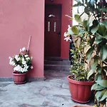 Sea View, Kaizer Throne, Lalis House * Pelekas