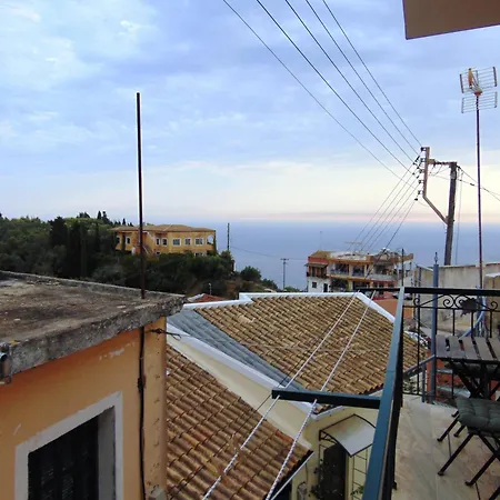 בית נופש Sea View, Kaizer Throne, Lalis House