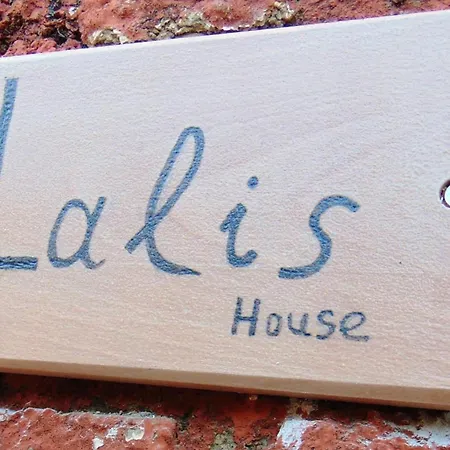 Сasa de vacaciones Sea View, Kaizer Throne, Lalis House