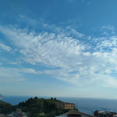 Case de vacanță Sea View, Kaizer Throne, Lalis House