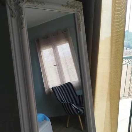 Sea View, Kaizer Throne, Lalis House Pelekas