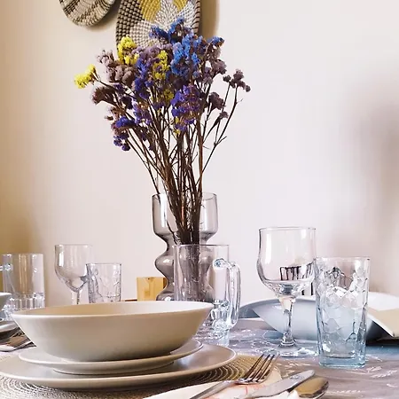 Sea View, Kaizer Throne, Lalis House * Pelekas