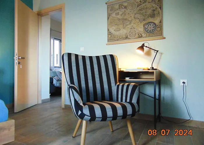 בית נופש Sea View, Kaizer Throne, Lalis House
