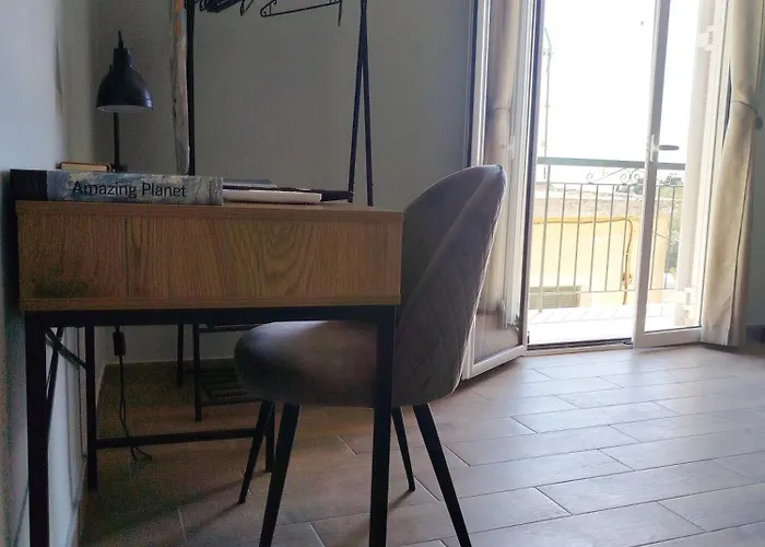 בית נופש Sea View, Kaizer Throne, Lalis House *