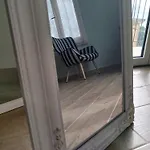 Sea View, Kaizer Throne, Lalis House