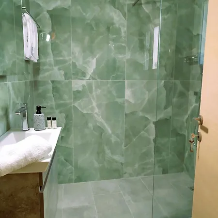 View, Kaizer Throne, Lalis House Prázdninový dům
