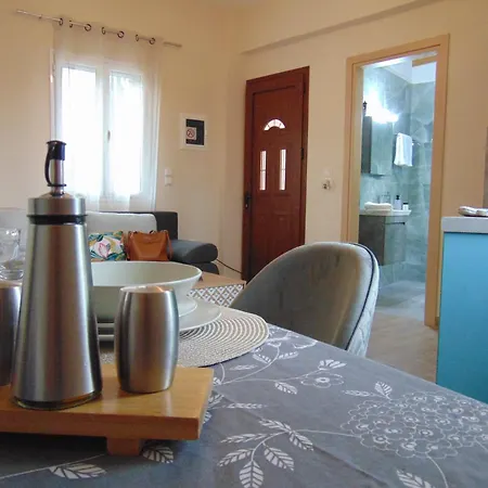 Sea View, Kaizer Throne, Lalis House * 펠레카스