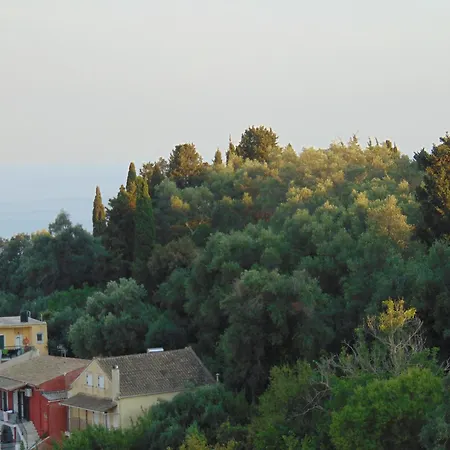 Sea View, Kaizer Throne, Lalis House