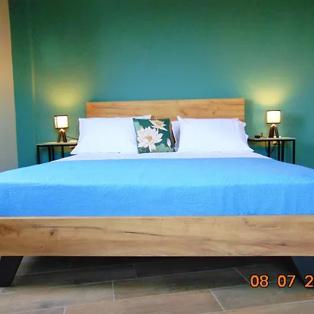 Sea View, Kaizer Throne, Lalis House 펜션