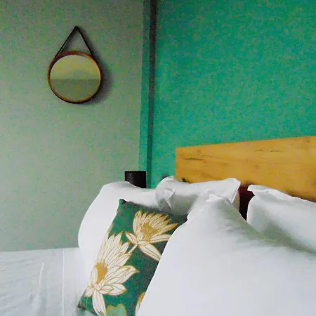 펜션 Sea View, Kaizer Throne, Lalis House 펠레카스