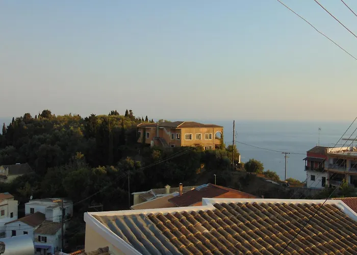 Sea View, Kaizer Throne, Lalis House * 佩雷卡斯